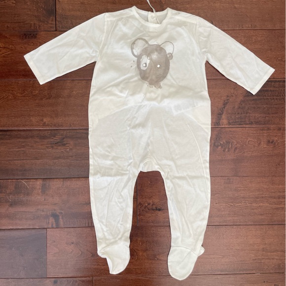 Chloé Onesie and matching Burp Cloth - Picture 4 of 7